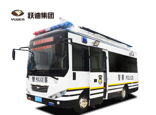 6.6米k8.com移动警务方舱（汽油）